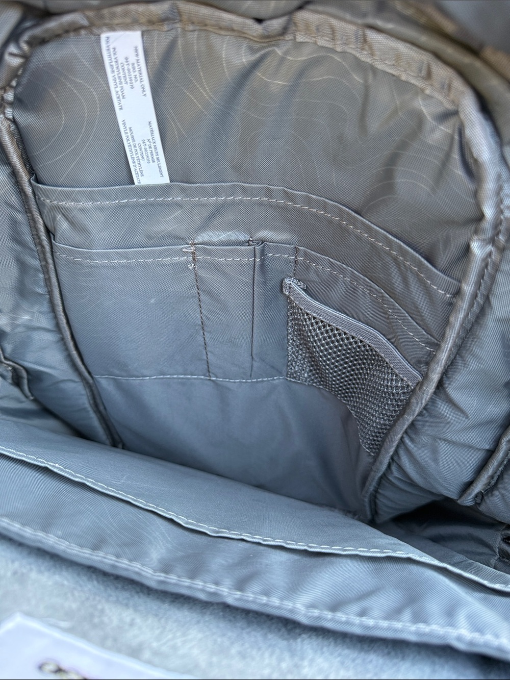 New Incase padded laptop backpack - Picture 4 of 4